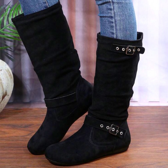Women’s Fashionable Flat Boots - Picture 2 of 4